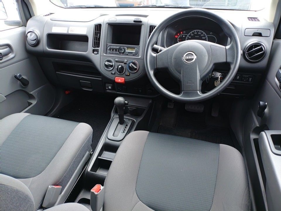 2021 Nissan AD auction photo 3