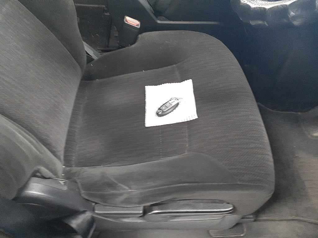 2010 Nissan Serena 20S Vセレクション 4WD auction photo 10