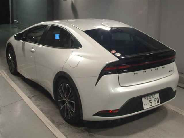 2023 Toyota Prius G auction photo 2