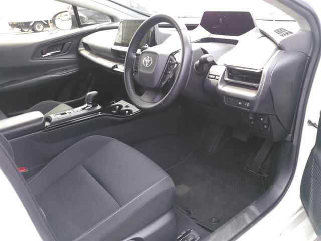 2023 Toyota Prius G auction photo 3