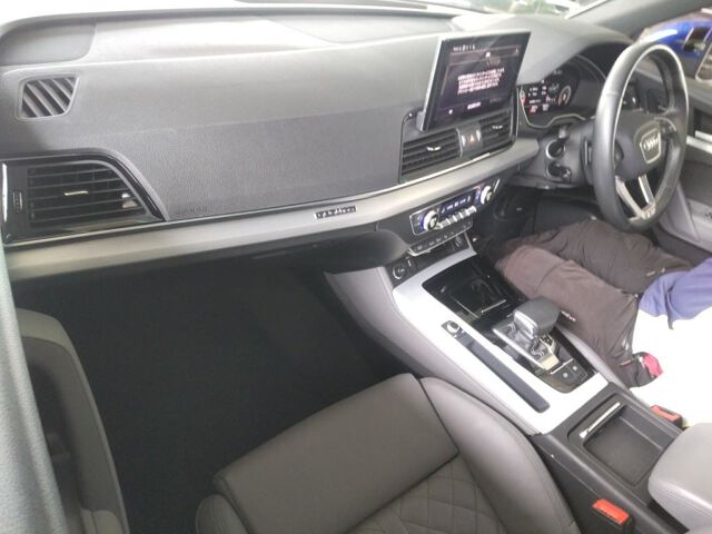 2021 Audi Q5 Sportback 40TDI Quat 1STED 4WD auction photo 3
