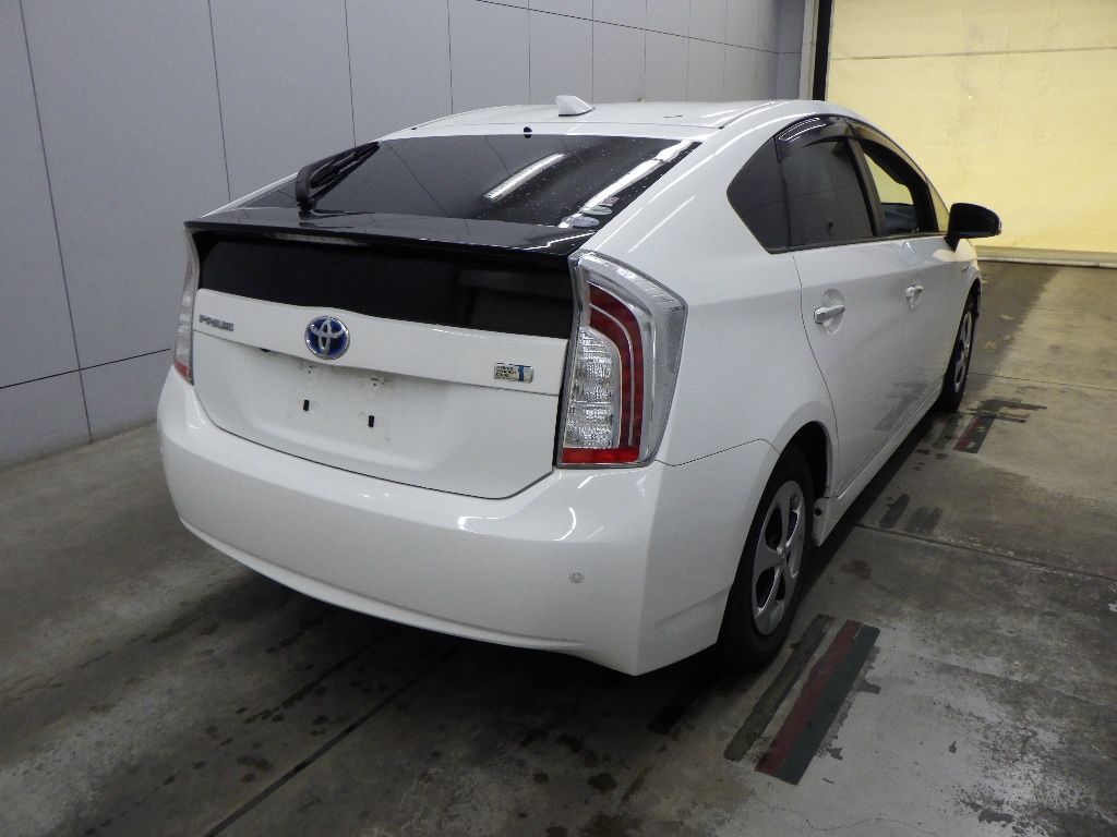 2015 Toyota Prius S auction photo 2
