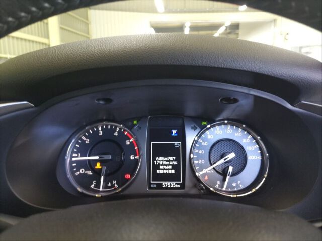 2023 Toyota Hilux Z 4WD auction photo 6