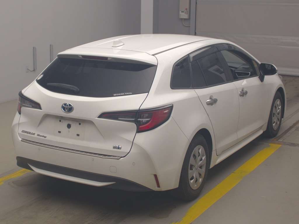 2021 Toyota Corolla Touring ハイブリッド G-X プラス auction photo 2