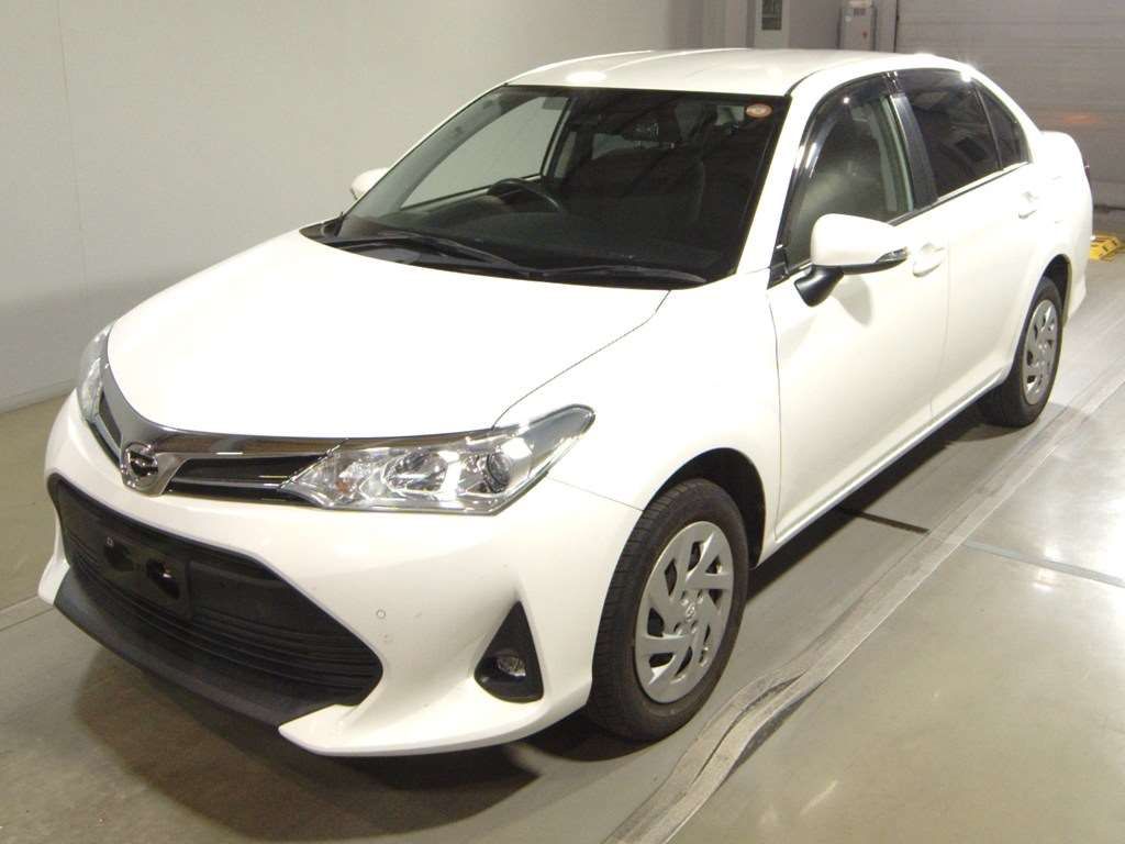 2021 Toyota Corolla Axio EX 4WD Japan auction vehicle
