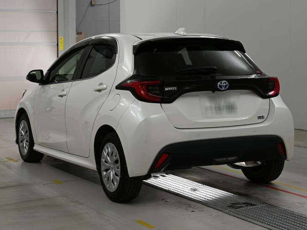 2022 Toyota Yaris ハイブリッドZ auction photo 6