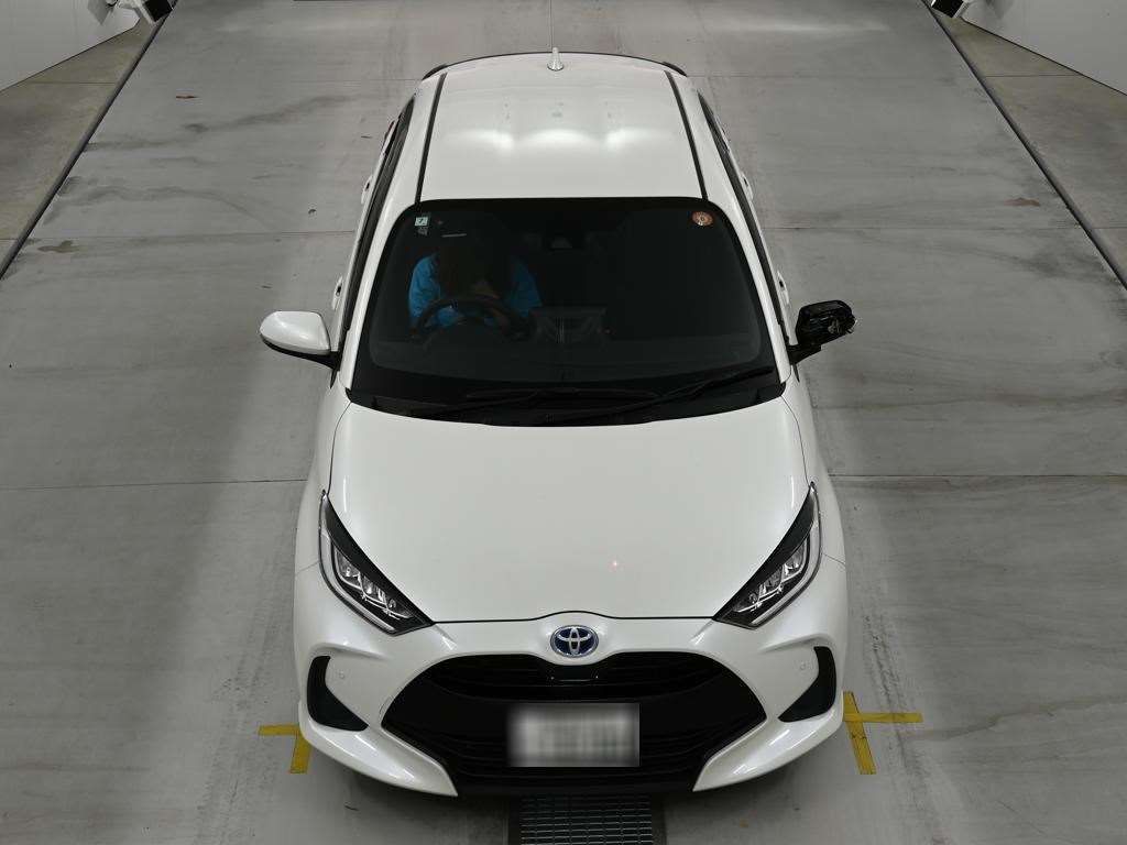 2022 Toyota Yaris ハイブリッドZ auction photo 7