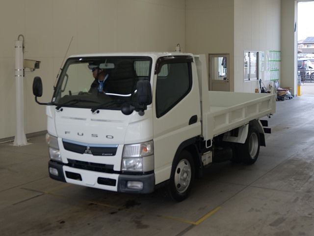 2019 Mitsubishi Fuso Canter dump Japan auction vehicle