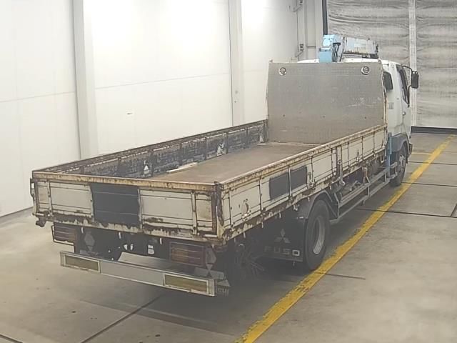 2000 Mitsubishi Fuso Fighter With crane auction photo 2