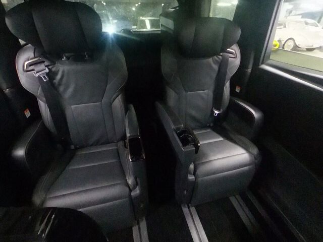 2025 Toyota Vellfire Z Premier auction photo 6