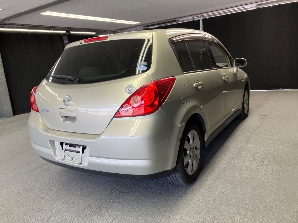 2007 Nissan ティーダ 15M auction photo 4