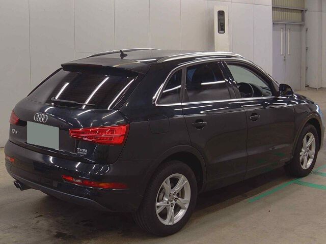 2016 Audi Q3 2.0TFSIQ180PS 4WD auction photo 5