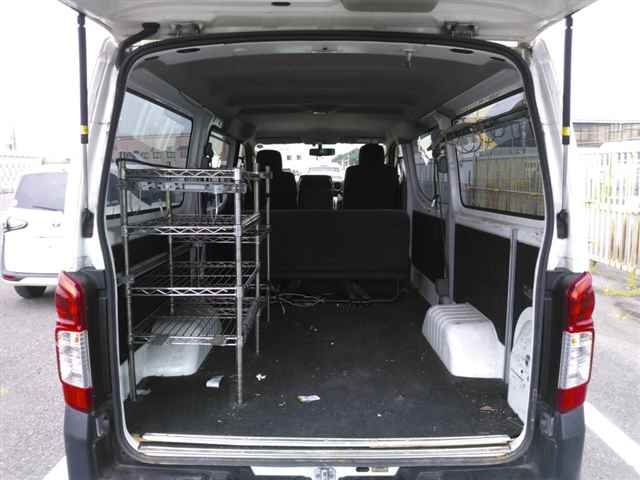 2020 Nissan NV350 Caravan auction photo 9
