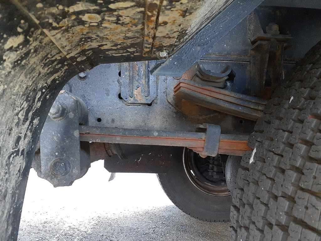2006 Isuzu Elf auction photo 11