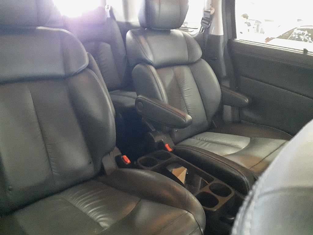 2012 Nissan Elgrand ライダー auction photo 11