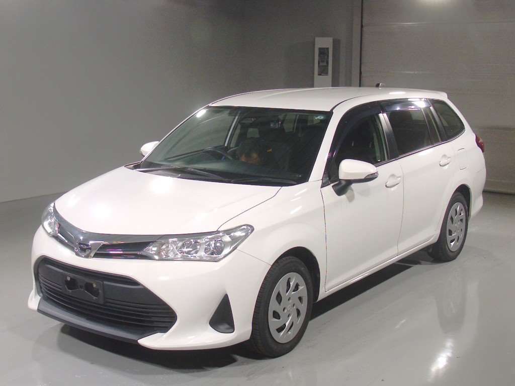 Japan Auction Vehicles 4 2021 Toyota Corolla Fielder EX auction photo