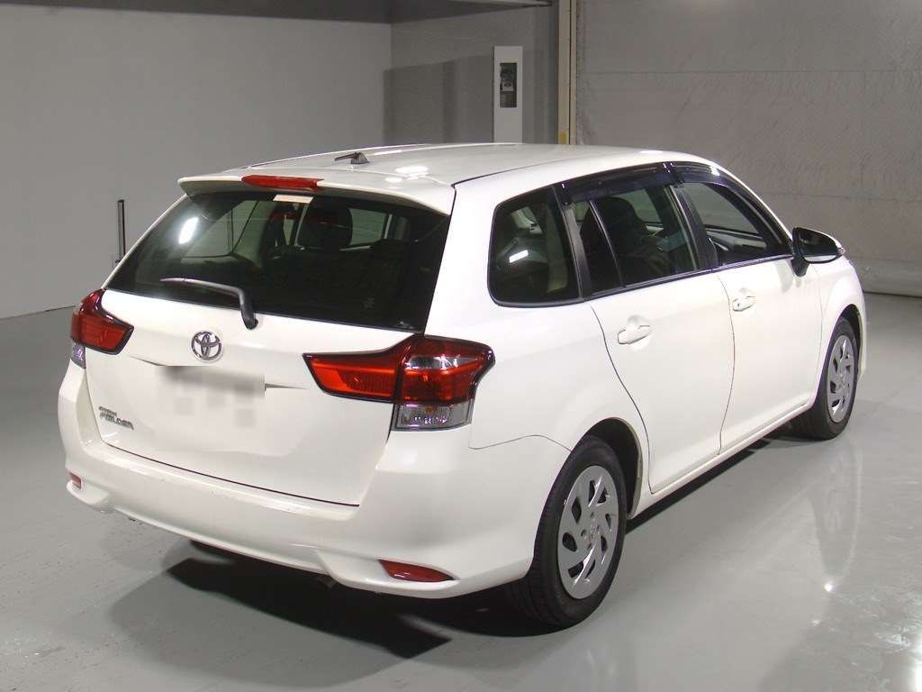 2021 Toyota Corolla Fielder EX auction photo 2