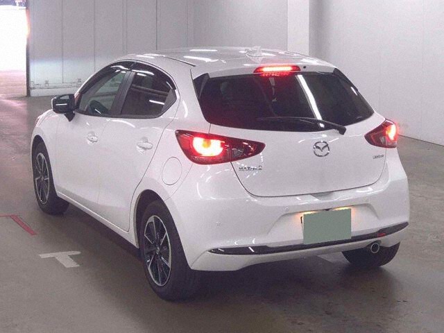 2025 Mazda 2 15 Sport auction photo 2