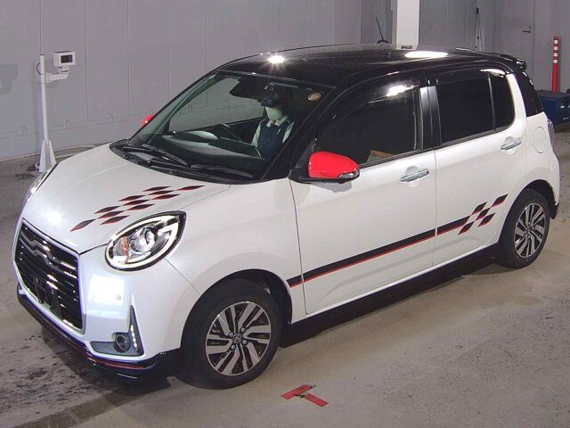 2021 Toyota Passo Moda G Package auction photo 4