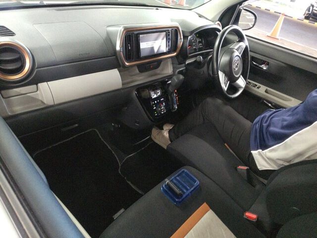 2021 Toyota Passo Moda G Package auction photo 3