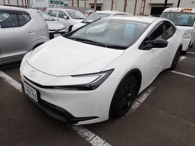 Japan Auction Vehicles 13 2024 Toyota Prius X auction photo