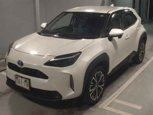 2021 Toyota Yaris Cross Hybrid Z auction photo 4