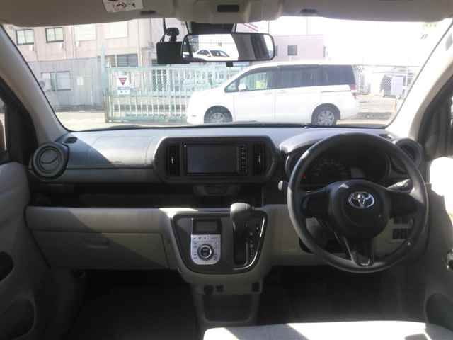 2017 Toyota Passo X L Package S auction photo 8