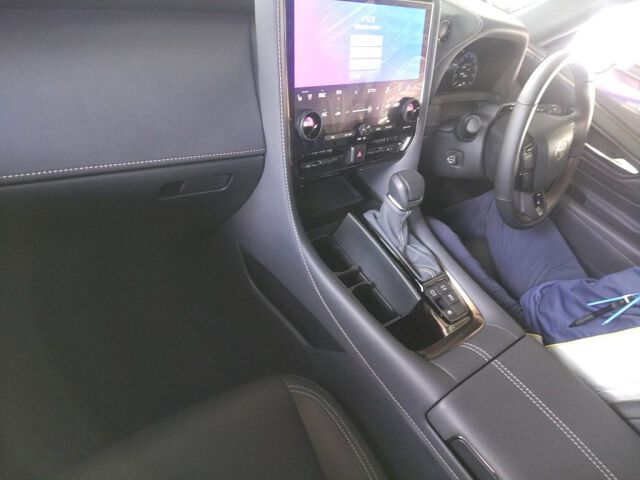 2025 Toyota Alphard Z auction photo 3