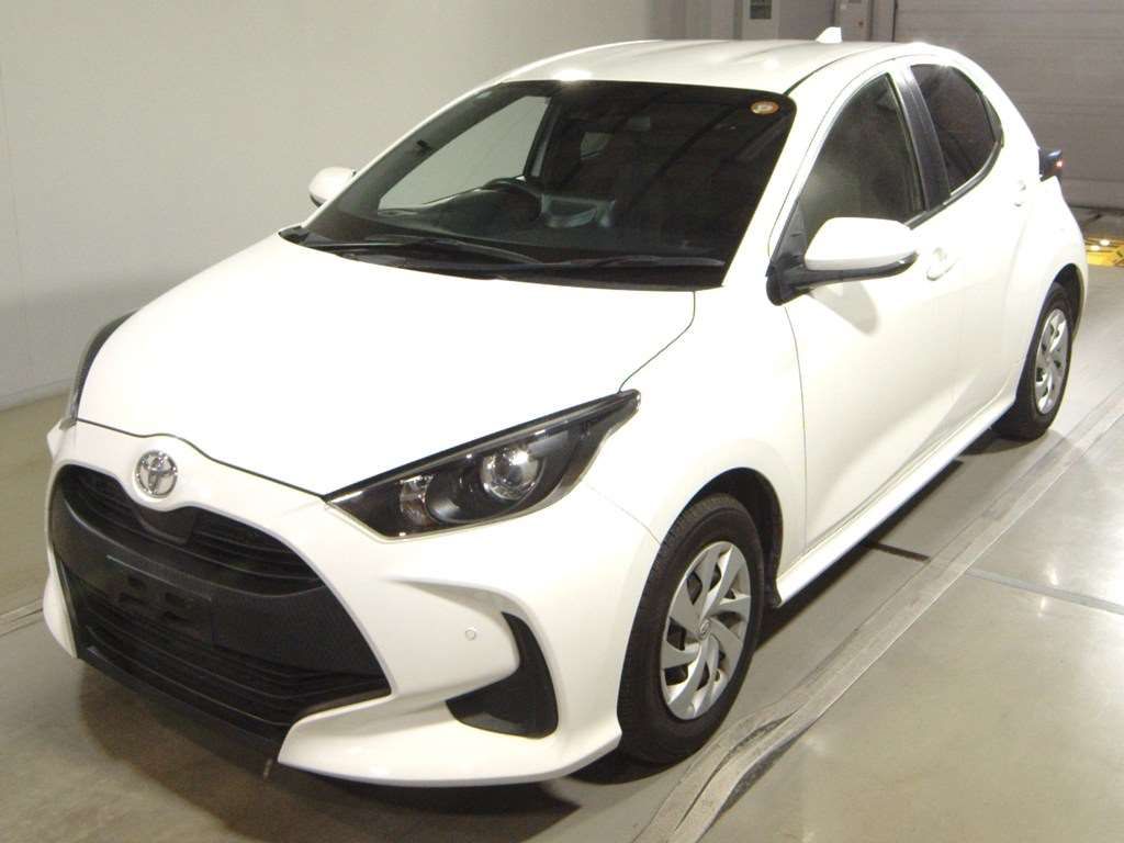 2022 Toyota Yaris X Japan auction vehicle