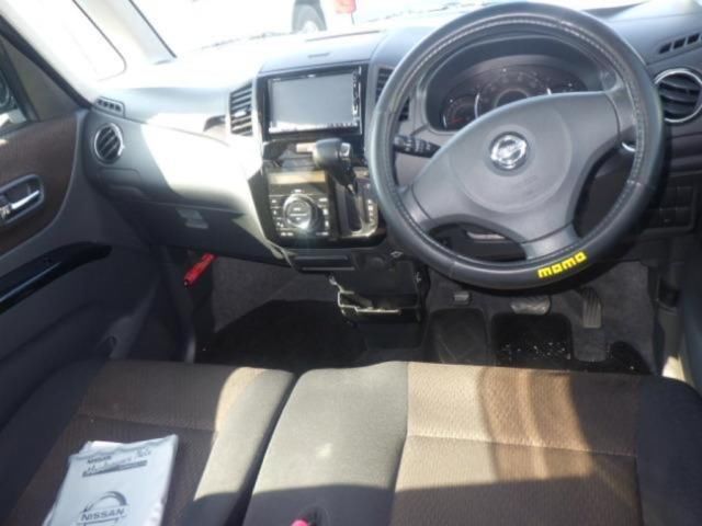 2012 Nissan Roox ハイウェイスター auction photo 3