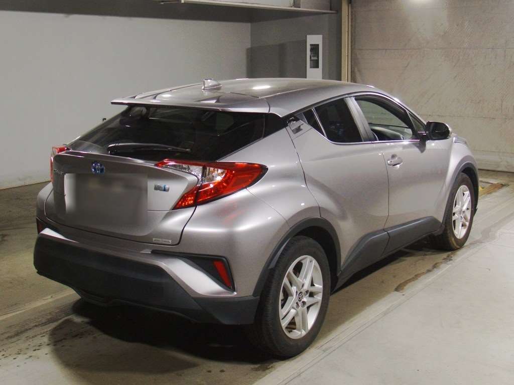 2022 Toyota C-HR S auction photo 2