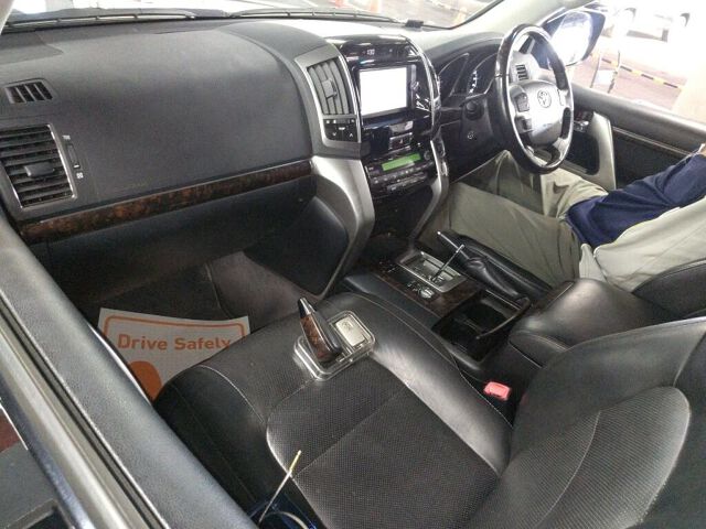 2014 Toyota Land Cruiser AX G Selection 4WD auction photo 3