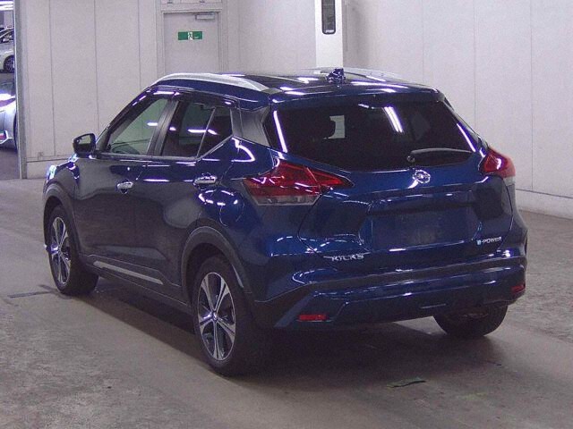 2021 Nissan Kicks X auction photo 2