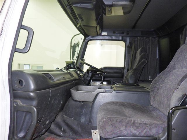 1998 Isuzu コンテナ専用車 auction photo 8