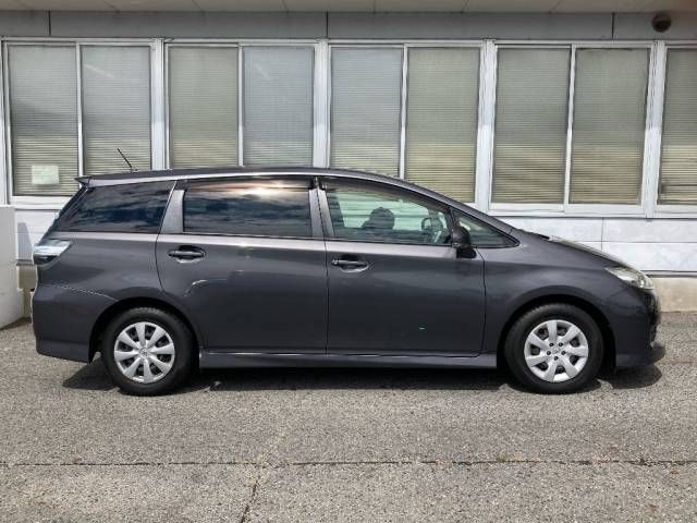 2015 Toyota Wish 1.8X auction photo 2