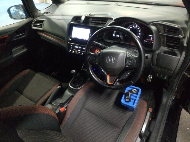 2017 Honda Fit RSホンダセンシングL auction photo 3