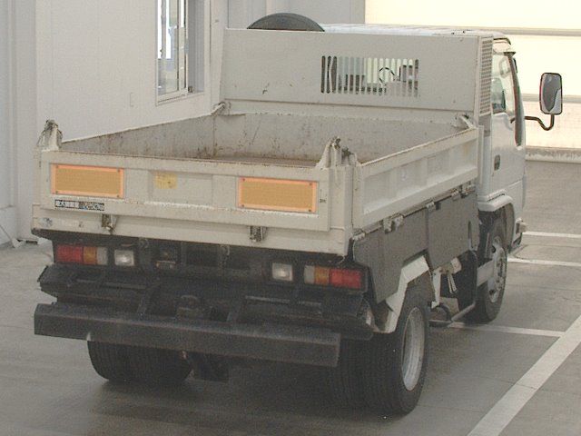 2010 Isuzu Elf dump auction photo 2