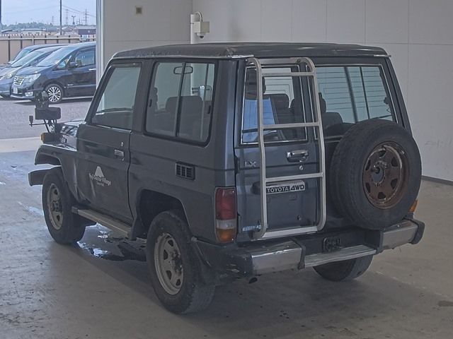 1991 Toyota Land Cruiser 4WD LX auction photo 2