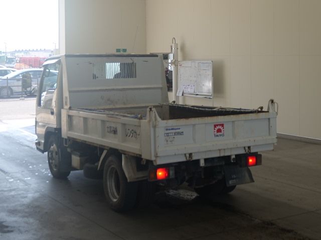 2012 Isuzu Elf dump auction photo 2
