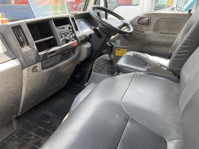2012 Isuzu Elf dump auction photo 5
