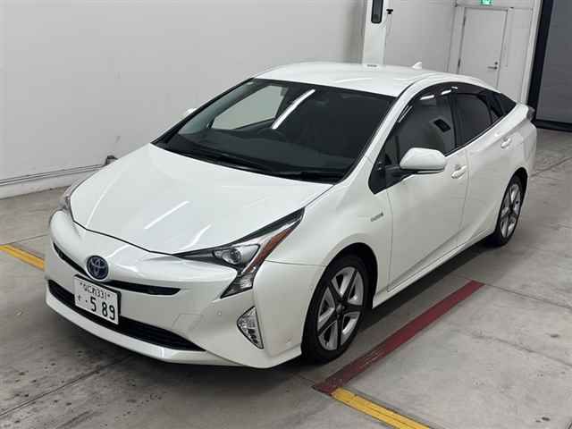 2018 Toyota Prius A Touring Selection auction photo 4