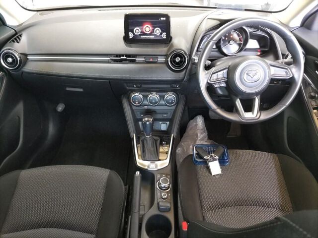 2018 Mazda Demio 13S Touring auction photo 3