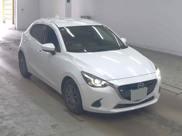 2018 Mazda Demio 13S Touring Japan auction vehicle
