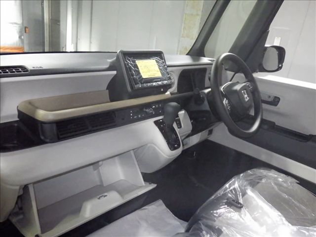 2026 Honda N-BOX Fashion Style auction photo 3