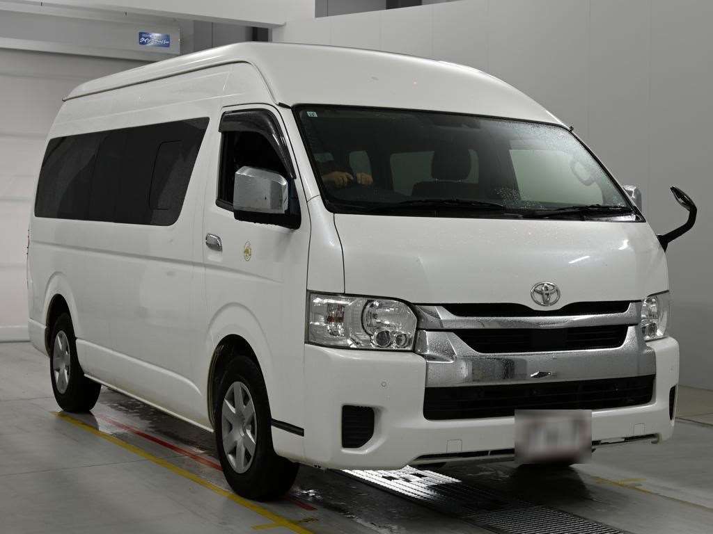 2021 Toyota Hiace グランドキャビン auction photo 5