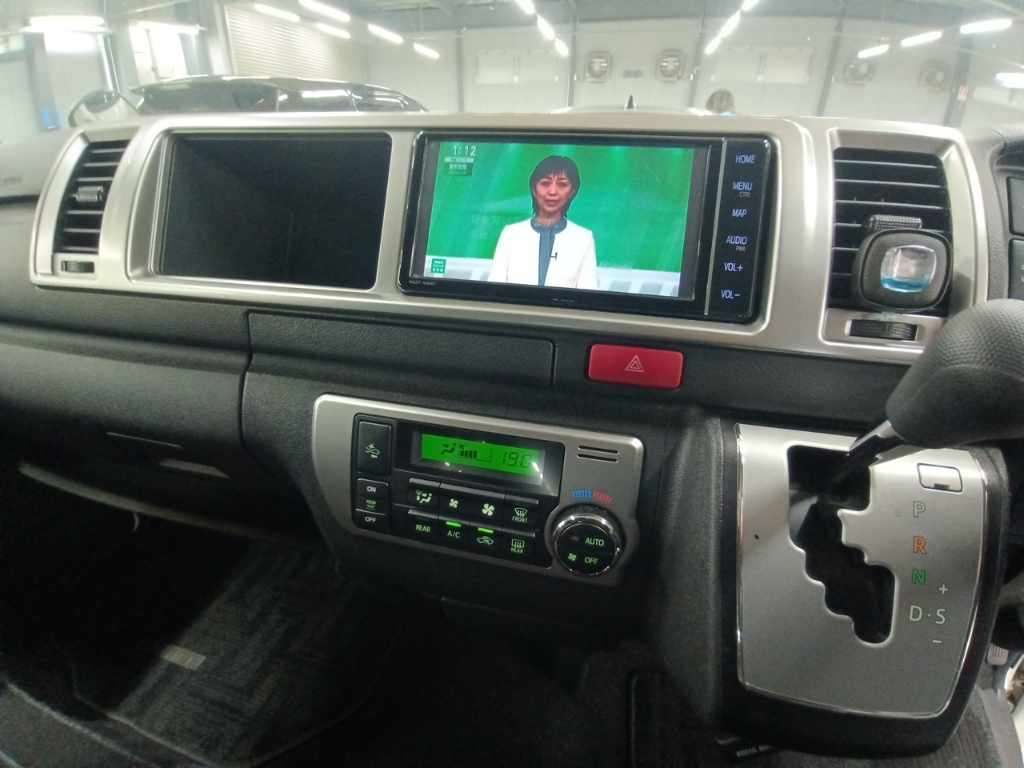 2021 Toyota Hiace グランドキャビン auction photo 11