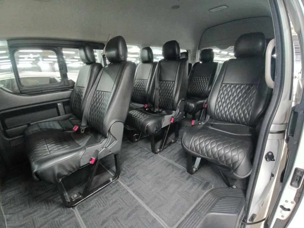 2021 Toyota Hiace グランドキャビン auction photo 12