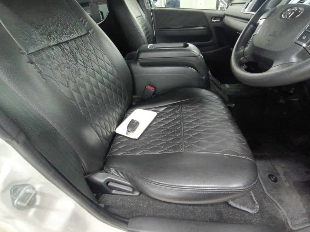 2021 Toyota Hiace グランドキャビン auction photo 10