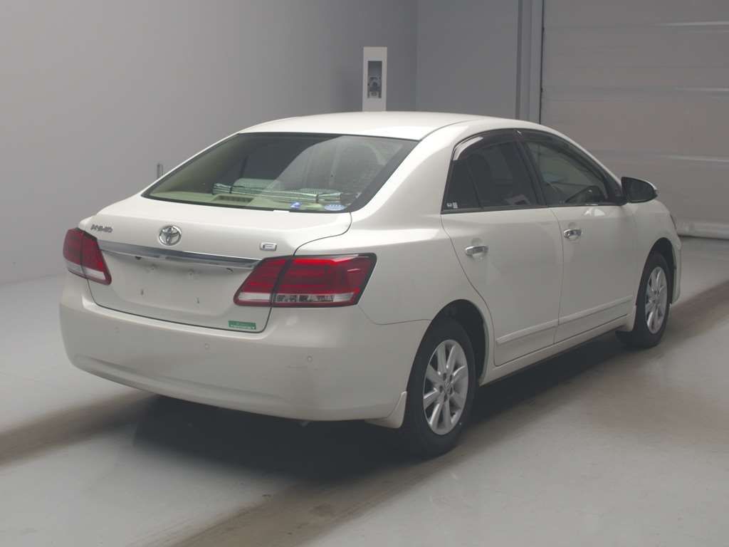 2019 Toyota Premio 1.5F EXパッケージ auction photo 2