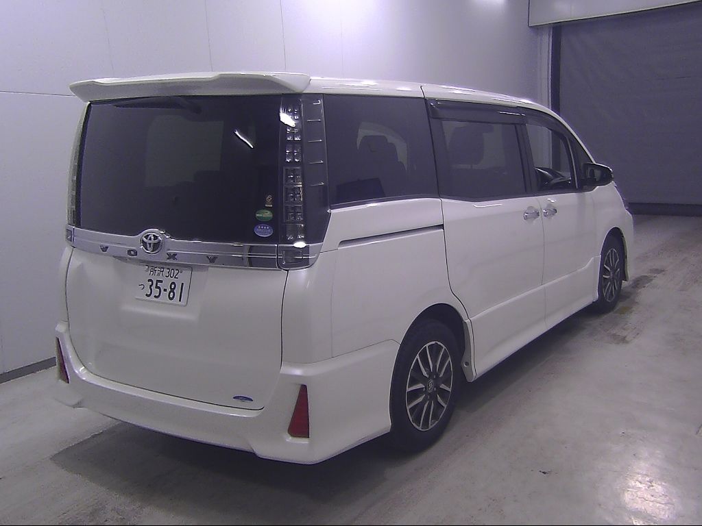 2016 Toyota Voxy ZS煌II 7人 auction photo 2